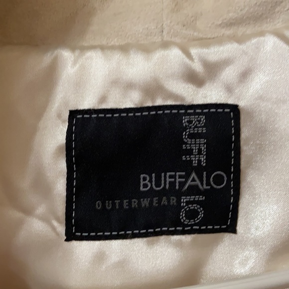 Cream Faux Fur Vest - Picture 3 of 9